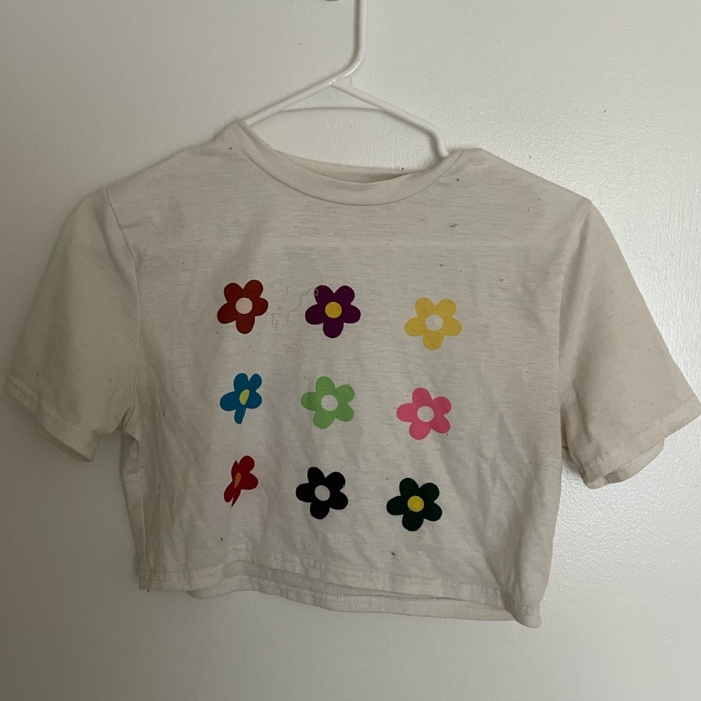Sheet white flower crop top